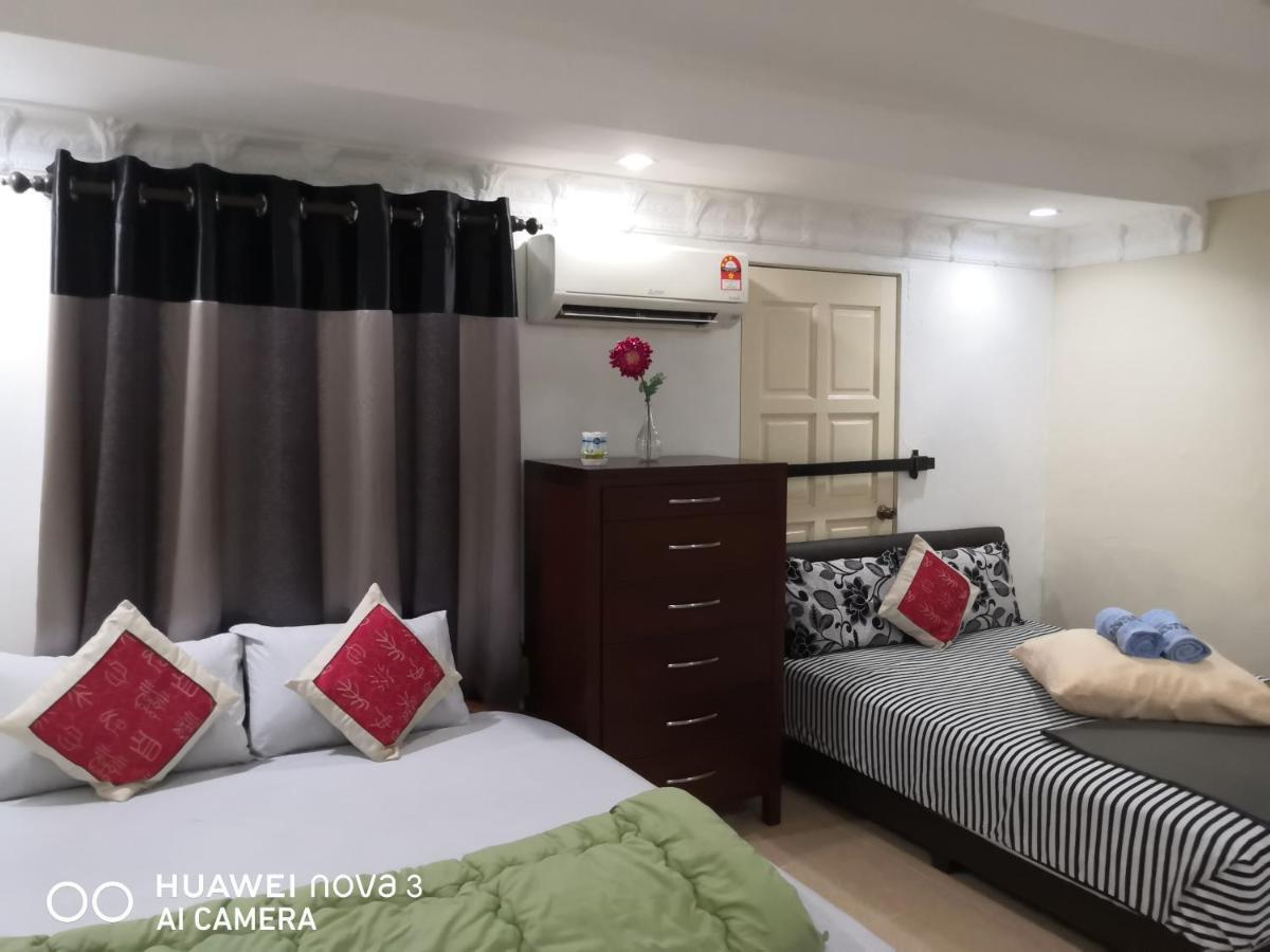 Ibu Home-To-Stay Pasir Gudang Exterior foto